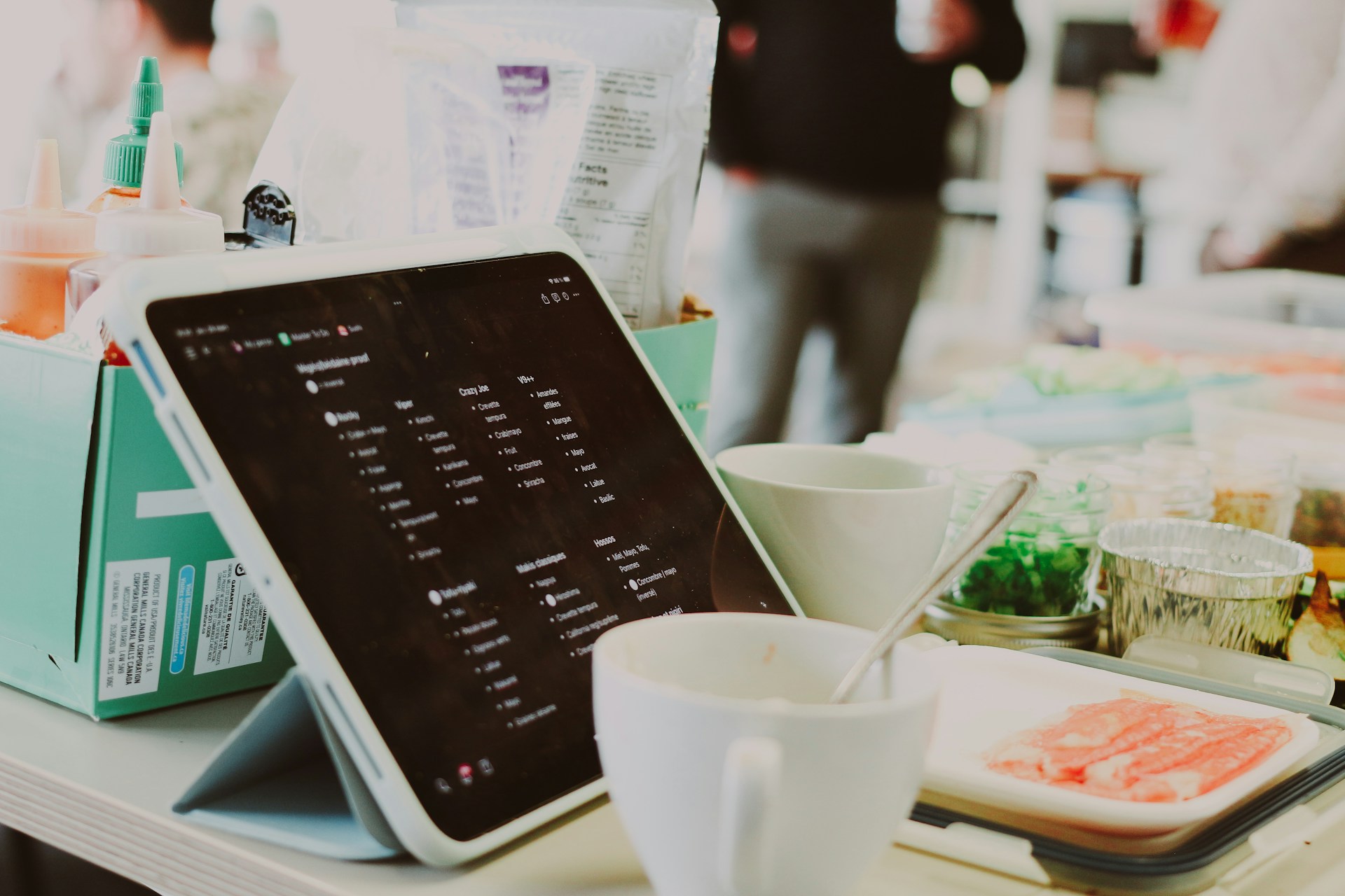 Best AI Tools for Restaurants and Hospitality Businesses in 2026: Bookings, Reviews, and Guest Communication